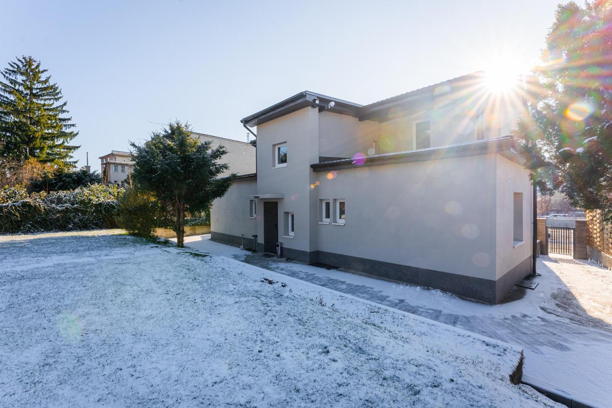 Apartmany Modrany Прага Екстер'єр фото